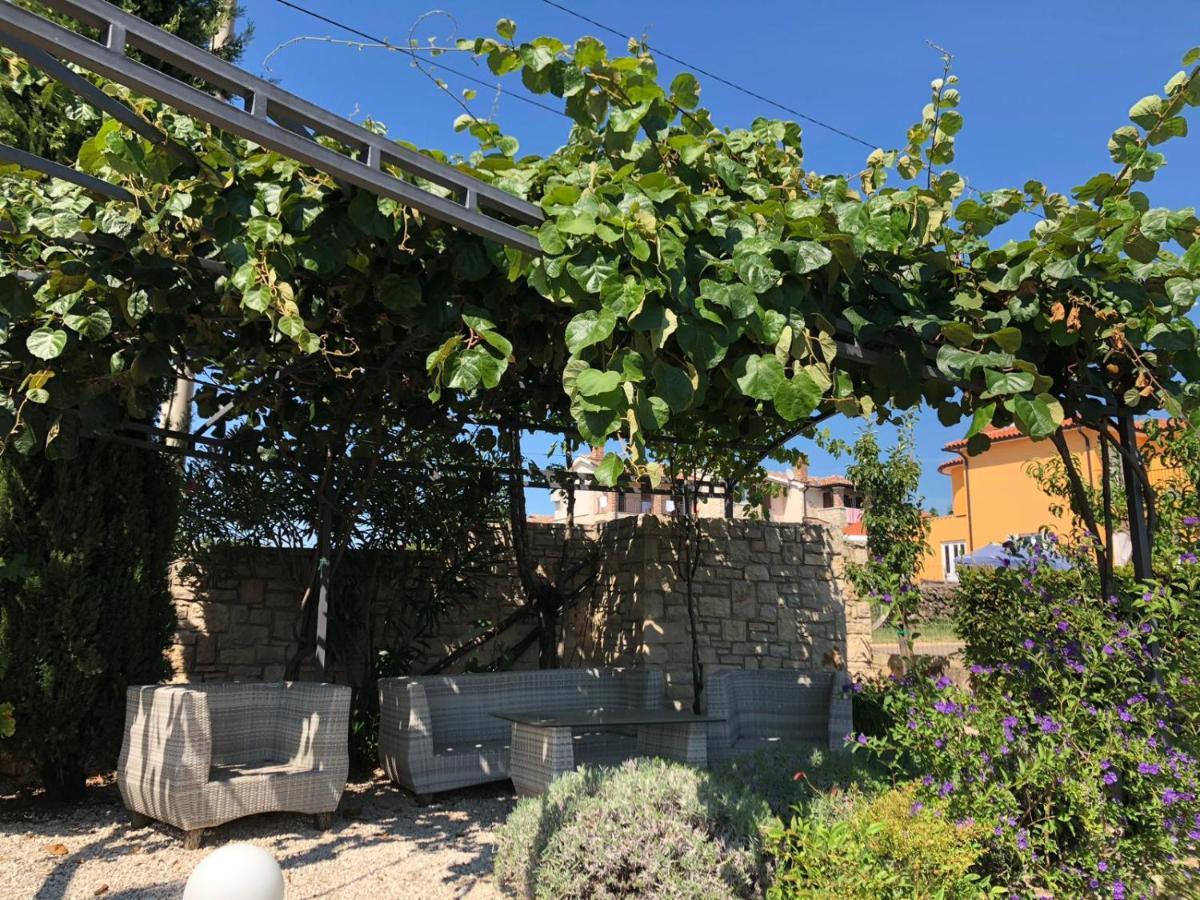 Villa Casa Stefanie Kaštelir Esterno foto