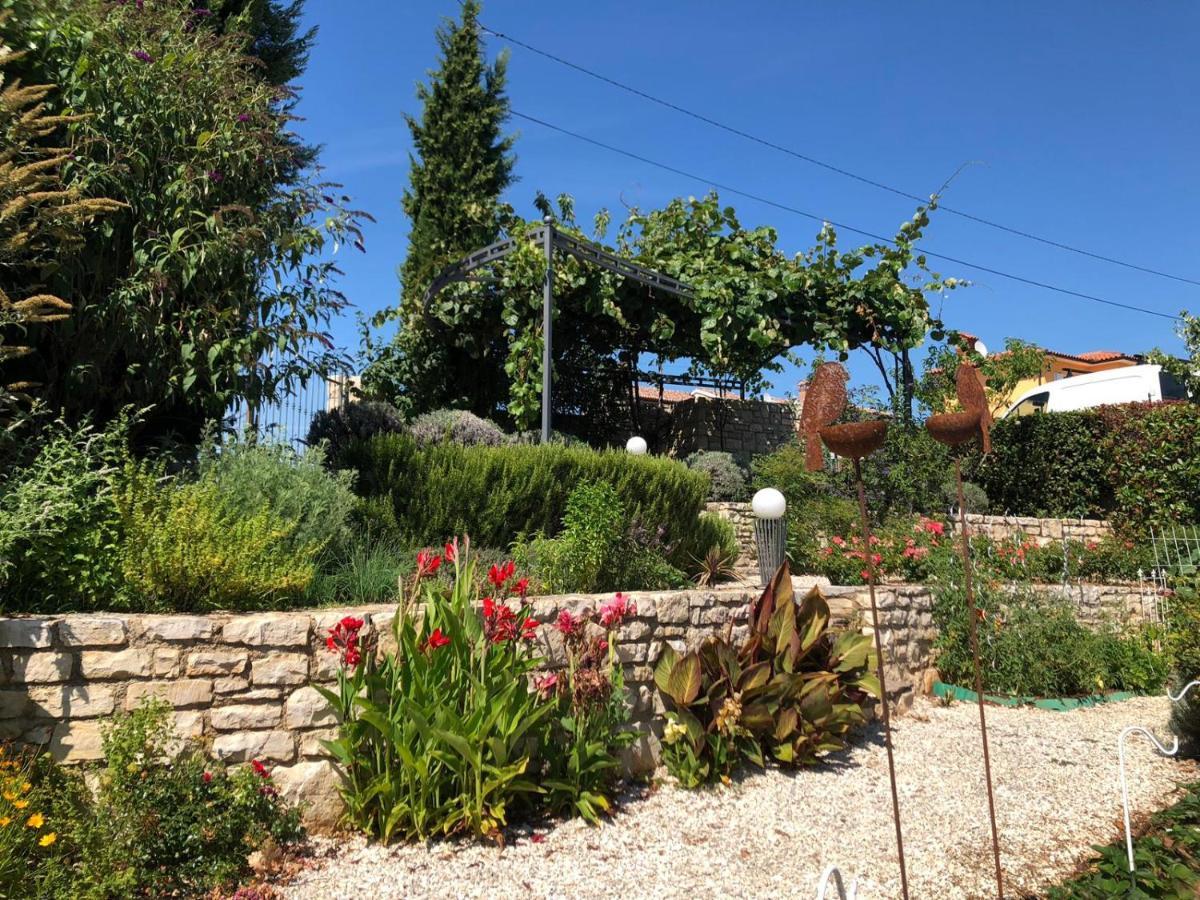 Villa Casa Stefanie Kaštelir Esterno foto